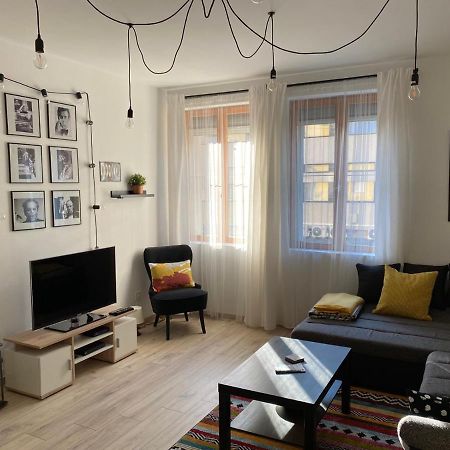 Room Bueno Eger Exterior photo